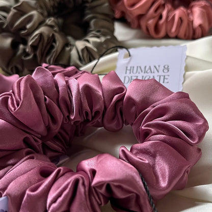 luxe duchess satin in pink mauve dusty rose is soft, silky and ecudes elegance in all hair types. Handmade in notts. Inspired by regency bridgerton coquette aesthetic 