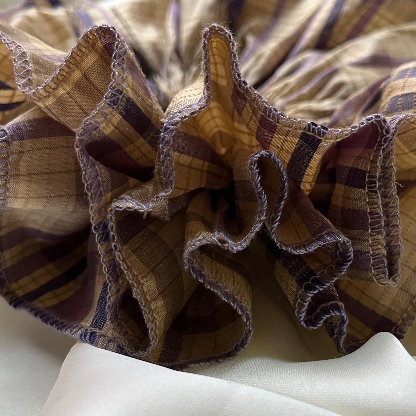 Aww, Humbug! | Ruffled Plaid Scrunchie