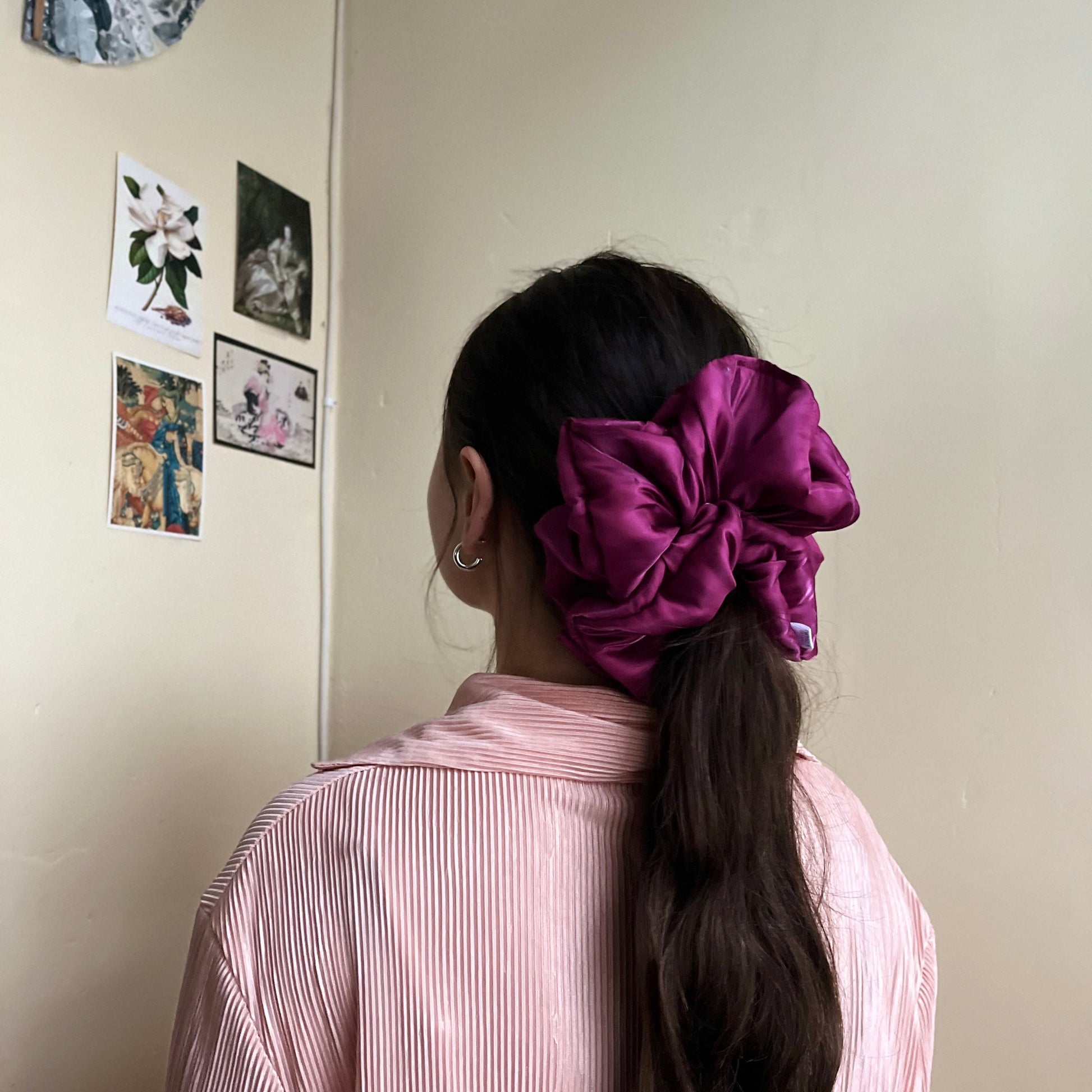 fuschia pink luxury taffeta oversized XXL scrunchie handmade in nottingham